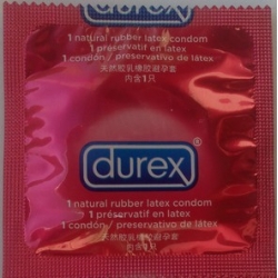 Durex Select - кольорові і соковиті фруктові презервативи зі смаком стиглої полунички.